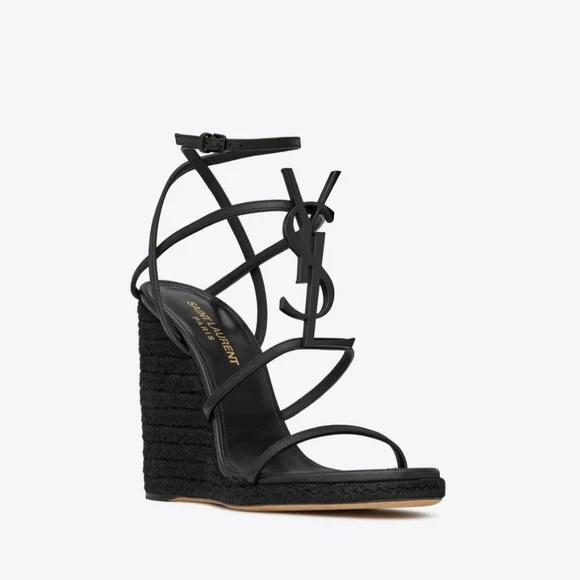 ❤️ SOLD ❤️ Authentic YSL Cassandra Wedges - Picture 4 of 10